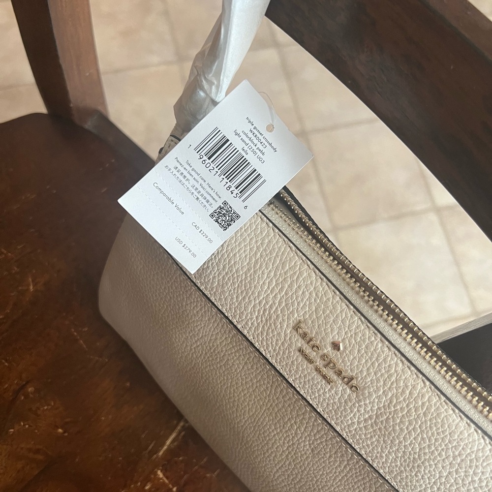 2 tone Kate spade purse - Picture 2 of 5